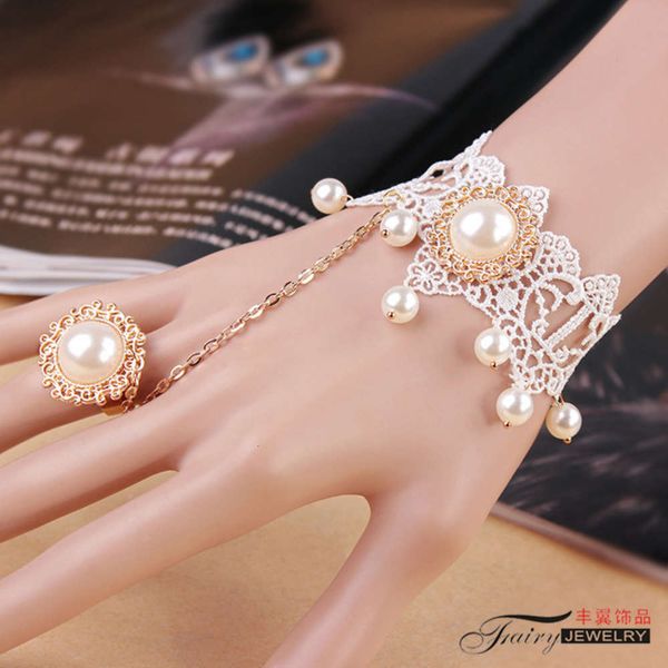 gothic punk style accessories white lace bracelet lady's finger one chain over 100 yuan mixed batch gs077, Black
gothic punk style accessories white lace bracelet lady's finger one chain over 100 yuan mixed batch gs077, Black