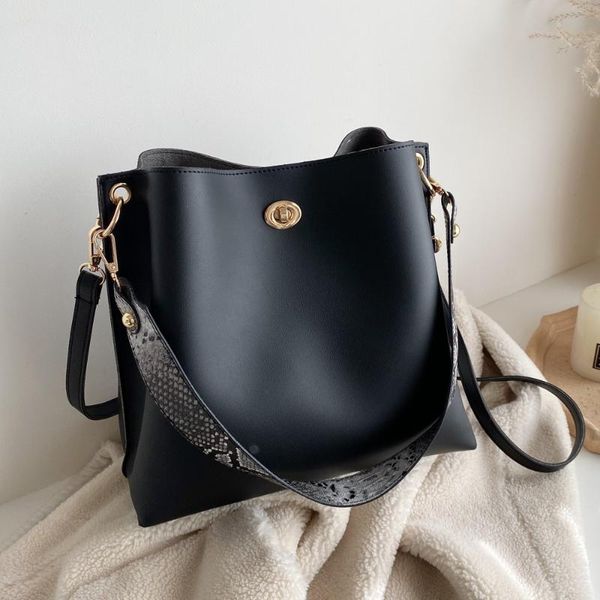 bags 2021 women's bag pu leather fashion soft shoulder bucket high-end large-capacity messenger cross body
bags 2021 women's bag pu leather fashion soft shoulder bucket high-end large-capacity messenger cross body