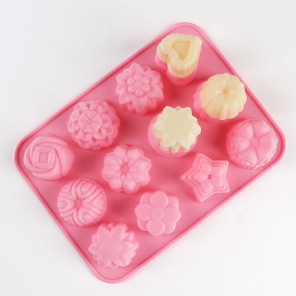 craft tools handmade soap fertilizer mold silica gel material 12 grid flowers and multi-shape full page about 300 grams
craft tools handmade soap fertilizer mold silica gel material 12 grid flowers and multi-shape full page about 300 grams