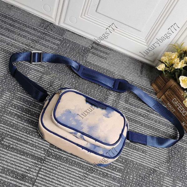 l 30 luxurys designers bags carry a messenger bag 755 handbags can be hung on the neck or across chest
l 30 luxurys designers bags carry a messenger bag 755 handbags can be hung on the neck or across chest