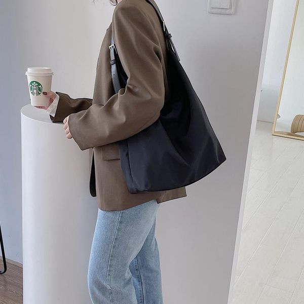 evening bags 2021 nylon women's middle zipper handbags large capacity ladies shoulder bag female oxter wholesale
evening bags 2021 nylon women's middle zipper handbags large capacity ladies shoulder bag female oxter wholesale