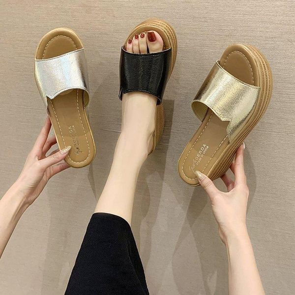 slippers women summer shoes pantofle platform slides fashion low on a wedge 2021 luxury soft rome rubber pu hoof heels fabric, Black
slippers women summer shoes pantofle platform slides fashion low on a wedge 2021 luxury soft rome rubber pu hoof heels fabric, Black