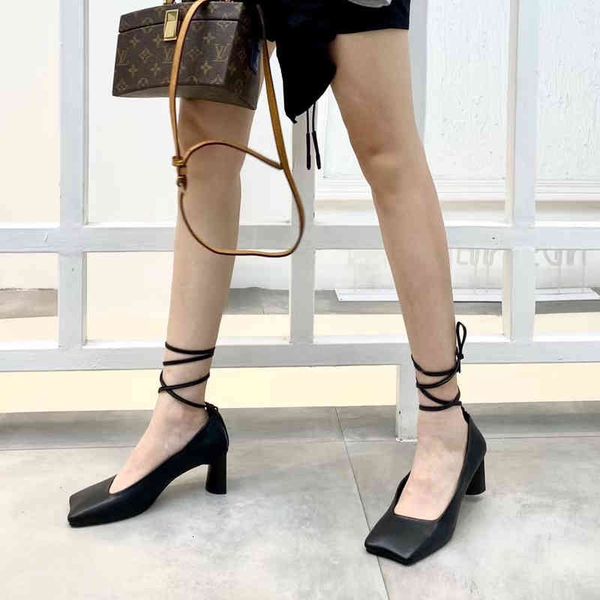 dress shoes fashion women sandals pumps square toe gladiator thick high heels cross strap woman 35-39 gold/black nbmr
dress shoes fashion women sandals pumps square toe gladiator thick high heels cross strap woman 35-39 gold/black nbmr