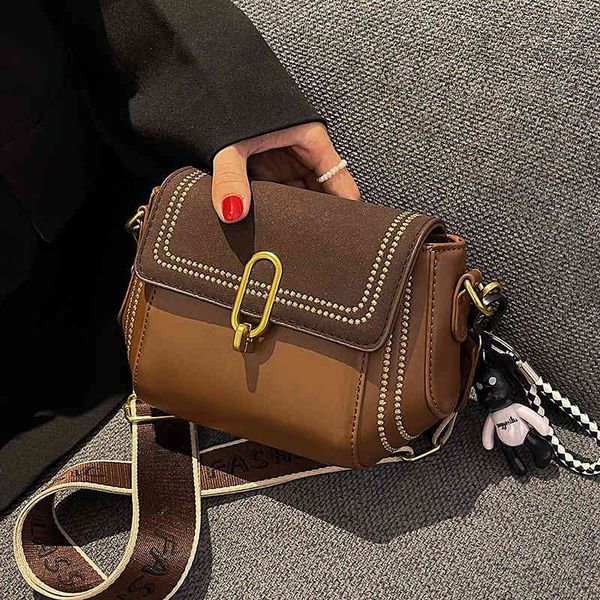 net red frosted small bag women's fashion autumn and winter single shoulder versatile messenger square, Black;red
net red frosted small bag women's fashion autumn and winter single shoulder versatile messenger square, Black;red