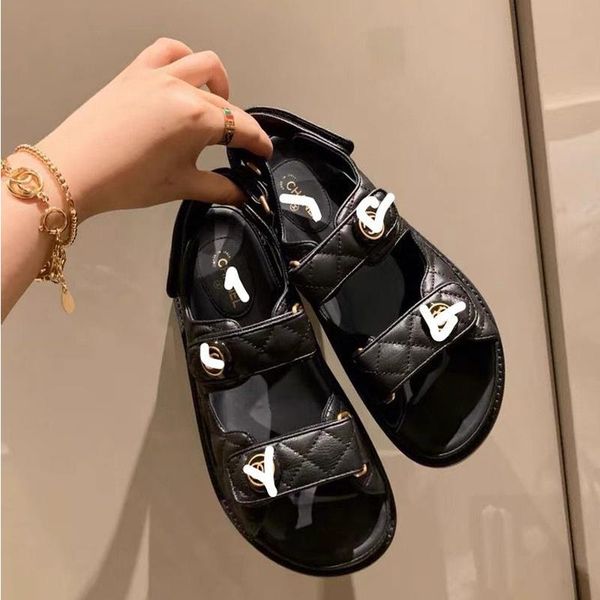 sandals 2021 summer trendy brand ladies solid round toe comfort platform outdoor women shoes size 35-40, Black
sandals 2021 summer trendy brand ladies solid round toe comfort platform outdoor women shoes size 35-40, Black