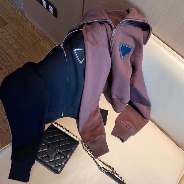 brand hoodie early autumn 2021 new large lapel inverted triangle zipper short sweater coat women's ga yao slim top, Black
brand hoodie early autumn 2021 new large lapel inverted triangle zipper short sweater coat women's ga yao slim top, Black