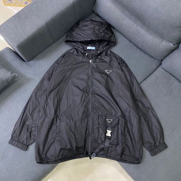 2021 brand fashion spring and summer women light windbreaker jacket sun-proof black luxury design belt buckle, Black;brown 
2021 brand fashion spring and summer women light windbreaker jacket sun-proof black luxury design belt buckle, Black;brown