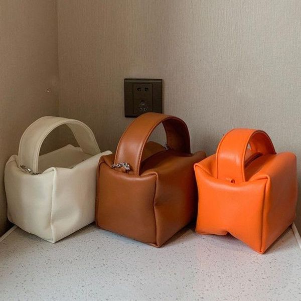 evening bags tofu bag female 2021 korean version ins simple wind soft leather handbag large capacity daily wild hand
evening bags tofu bag female 2021 korean version ins simple wind soft leather handbag large capacity daily wild hand
