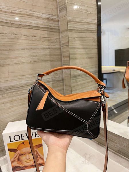 spring and summer hit color geometric one-shoulder messenger boston simple pillow bag female
spring and summer hit color geometric one-shoulder messenger boston simple pillow bag female