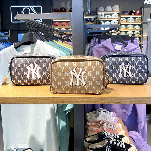 handbag korea chao brand camera bag single shoulder old flower full scale out men's and women's small nybgdm
handbag korea chao brand camera bag single shoulder old flower full scale out men's and women's small nybgdm