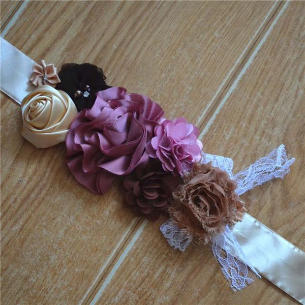 belts european and american fashion elegance department brides, pregnant women, stitching flower belts, pography, bridal gowns,, Black;brown
belts european and american fashion elegance department brides, pregnant women, stitching flower belts, pography, bridal gowns,, Black;brown