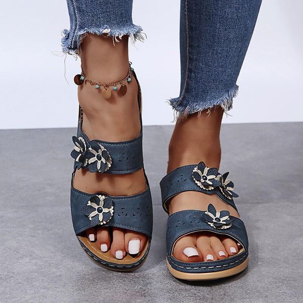 sandals sell women plat shoes 2021 summer slipper outdoor flip-flops beach female slippers dropship girl, Black
sandals sell women plat shoes 2021 summer slipper outdoor flip-flops beach female slippers dropship girl, Black