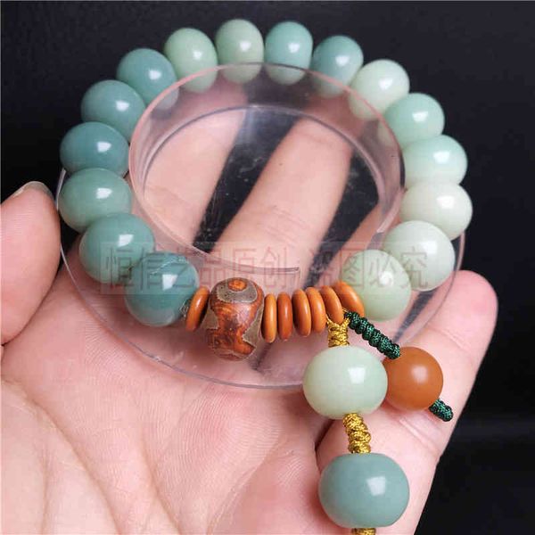 chinese-style products hengxin art natural yin skin jade bodhi root bracelet men and women gradient color ancient red sky bead single circle
chinese-style products hengxin art natural yin skin jade bodhi root bracelet men and women gradient color ancient red sky bead single circle