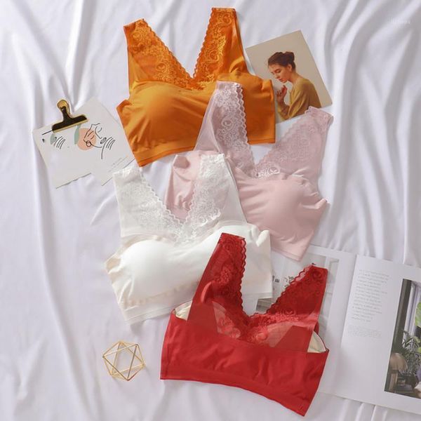 lingerie lace wireless bra solid color women chest pad back and heart wrap sleep wearing sports underwear vest #0128 bustiers & corsets, Black;white
lingerie lace wireless bra solid color women chest pad back and heart wrap sleep wearing sports underwear vest #0128 bustiers & corsets, Black;white