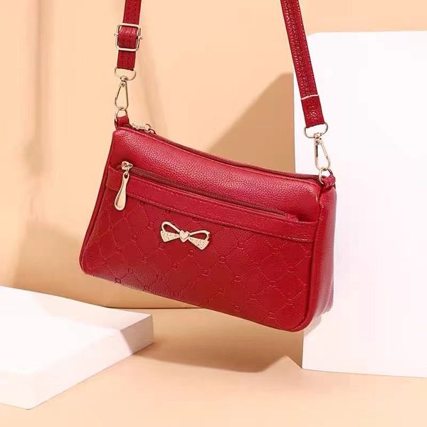 diagonally across various sizes large, medium and small handshake mini designer bag famous female falabella bag
diagonally across various sizes large, medium and small handshake mini designer bag famous female falabella bag