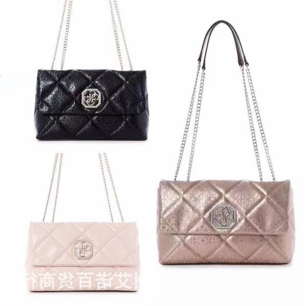 gs new fashion rhombic lattice bright face embossed letter solid small square bag versatile single shoulder messenger women's
gs new fashion rhombic lattice bright face embossed letter solid small square bag versatile single shoulder messenger women's