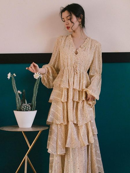 casual dresses fashion brand retro v neck cake style dress female high waist cascading ruffles floral with lining was thin wq1723, Black;gray
casual dresses fashion brand retro v neck cake style dress female high waist cascading ruffles floral with lining was thin wq1723, Black;gray