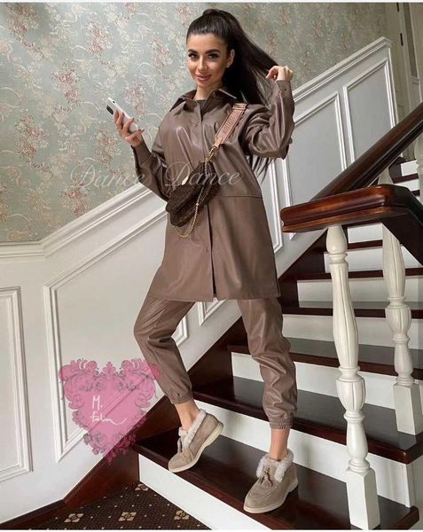 women's tracksuits 2021 turn-down collar faux full suits pu leather fabric mid-length shirts and slacks 2 sets of fashionable, Gray
women's tracksuits 2021 turn-down collar faux full suits pu leather fabric mid-length shirts and slacks 2 sets of fashionable, Gray