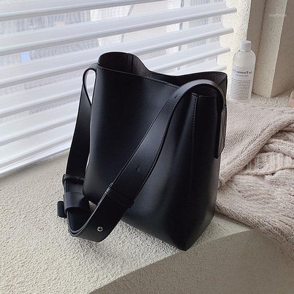 evening bags large capacity pu leather shoulder for women winter vintage crossbody handbags women's comtosite bucket bag
evening bags large capacity pu leather shoulder for women winter vintage crossbody handbags women's comtosite bucket bag
