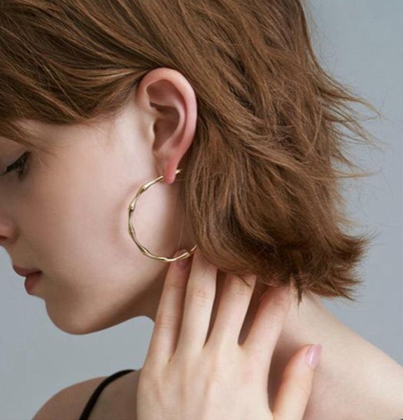 hoop & huggie earrings for women 2021 fashion bamboo hoops jewelry woman stud earring gold plated filled bijouterie female creoles piercing, Golden;silver
hoop & huggie earrings for women 2021 fashion bamboo hoops jewelry woman stud earring gold plated filled bijouterie female creoles piercing, Golden;silver