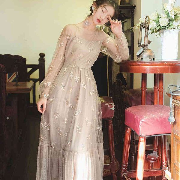 dress 2021 embroidered mesh of vintage women ed in sleeves elegant lady neck the beach line party, Black;gray
dress 2021 embroidered mesh of vintage women ed in sleeves elegant lady neck the beach line party, Black;gray
