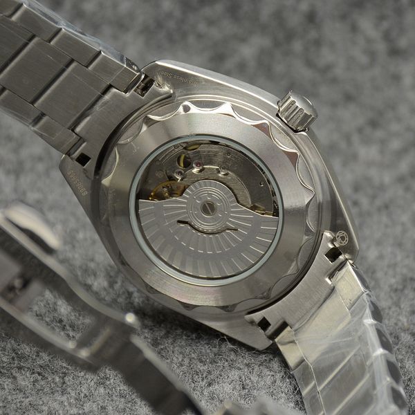 2023 dial black style watch 42mm automatic mechanical stainless steel glass back sports sea mens watches es, Slivery;golden
2023 dial black style watch 42mm automatic mechanical stainless steel glass back sports sea mens watches es, Slivery;golden