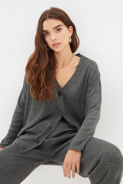 women's two piece pants trendyol button detail oversize cardigan knitwear sub-suit twoaw22au0184, White
women's two piece pants trendyol button detail oversize cardigan knitwear sub-suit twoaw22au0184, White