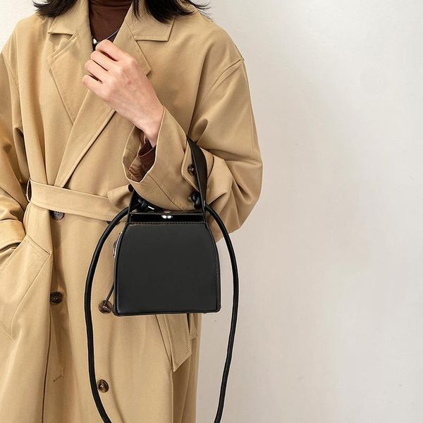evening bags vintage pu leather shoulder crossbody bag for women 2021 female travel luxury designer box messenger handbag and purses
evening bags vintage pu leather shoulder crossbody bag for women 2021 female travel luxury designer box messenger handbag and purses
