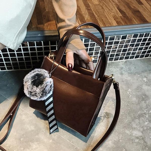 evening bags retro handbag women's bag 2021 summer pu leather shoulder buckle messenger oily small square
evening bags retro handbag women's bag 2021 summer pu leather shoulder buckle messenger oily small square