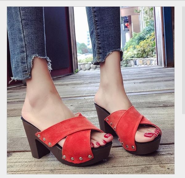 slippers the 2021 summer fish mouth rivets cross strap high heels, thick heel bottom waterproof platform roman style shoes, Black
slippers the 2021 summer fish mouth rivets cross strap high heels, thick heel bottom waterproof platform roman style shoes, Black
