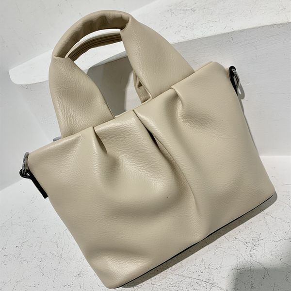 2021 women's spring and summer trend simple handbag solid color cloud one shoulder slung bucket bag
2021 women's spring and summer trend simple handbag solid color cloud one shoulder slung bucket bag