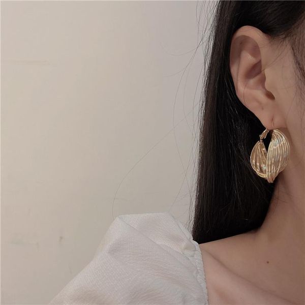 hoop & huggie hong kong style geometry metal earrings for women girls ins hip-hop earring versatile trendy party jewelry gift 2021, Golden;silver
hoop & huggie hong kong style geometry metal earrings for women girls ins hip-hop earring versatile trendy party jewelry gift 2021, Golden;silver