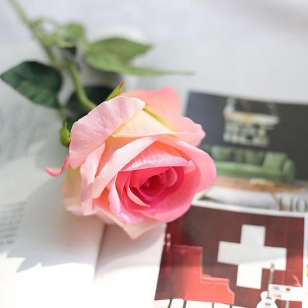 2021artificial flowers fake silk plastic rose branch realistic flower arrangement for wedding party home office decor decorative & wreaths
2021artificial flowers fake silk plastic rose branch realistic flower arrangement for wedding party home office decor decorative & wreaths