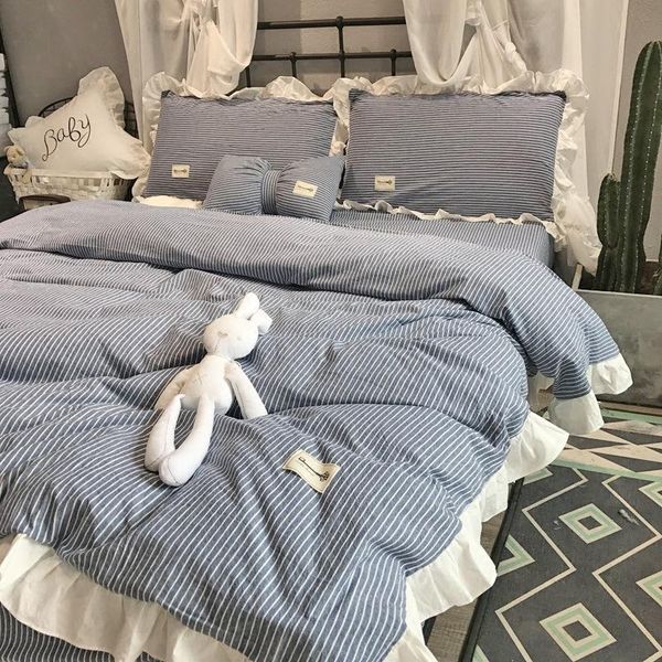 bedding sets pure cotton four piece set flat bed sheet quilt cover 1.8m king size pillow case
bedding sets pure cotton four piece set flat bed sheet quilt cover 1.8m king size pillow case
