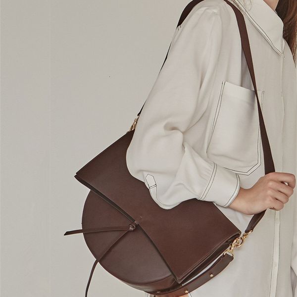 2020 brand women messenger vintage shoulder s handbag female crossbody girl bolsas leather bag tote bolsa feminina sac a main
2020 brand women messenger vintage shoulder s handbag female crossbody girl bolsas leather bag tote bolsa feminina sac a main
