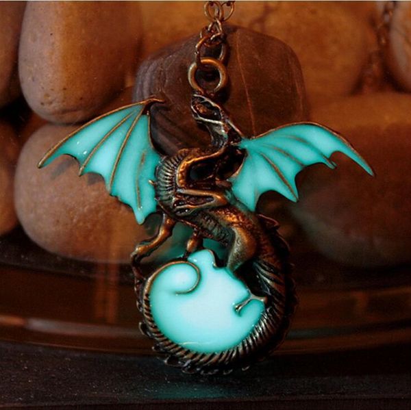 factory sholesale new luminous necklace power game luminous dragon alloy men's pendant popular fashion xmas gift
factory sholesale new luminous necklace power game luminous dragon alloy men's pendant popular fashion xmas gift