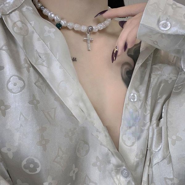 chains white irregular simulated pearl necklace jewelry rhinestone cross crystal pendant classic for women choker, Silver
chains white irregular simulated pearl necklace jewelry rhinestone cross crystal pendant classic for women choker, Silver