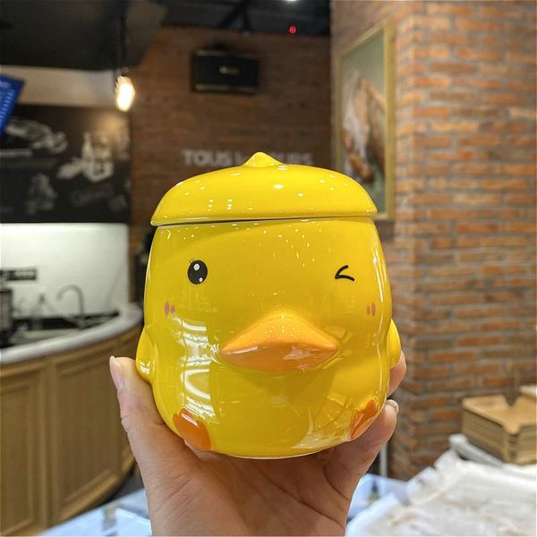 mugs little yellow duck water cup ceramic ins cute girl milk breakfast female couple home mug coffee with lid
mugs little yellow duck water cup ceramic ins cute girl milk breakfast female couple home mug coffee with lid