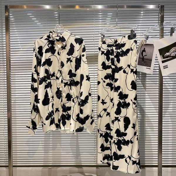 women's two piece pants fabpop 2021 summer long sleeve turn down collar beige print silk shirt wide leg set casual gb703, White
women's two piece pants fabpop 2021 summer long sleeve turn down collar beige print silk shirt wide leg set casual gb703, White