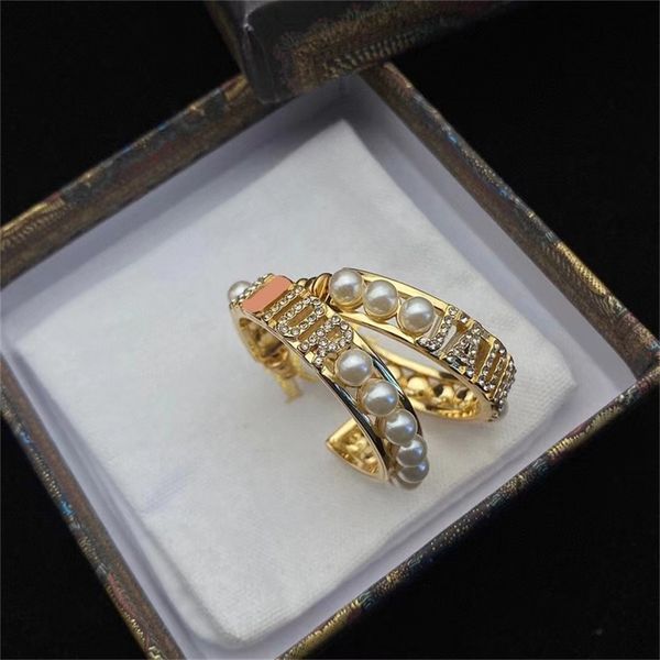 2022 factory online sale family new full diamond earrings minority fashion pearl opening earrings female, Golden
2022 factory online sale family new full diamond earrings minority fashion pearl opening earrings female, Golden