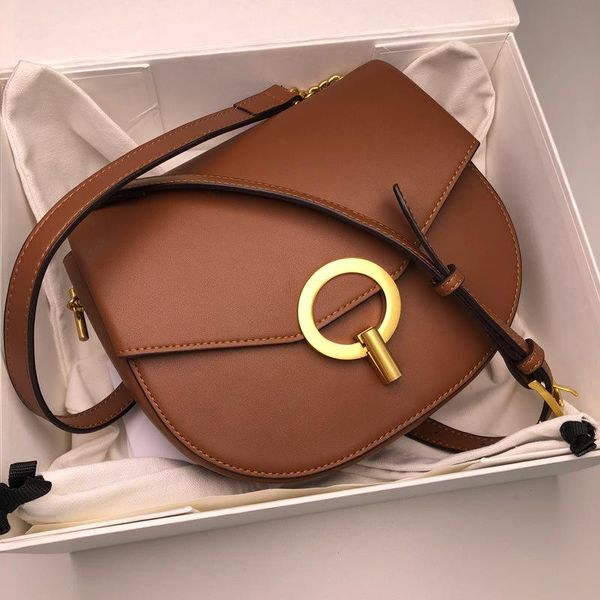 evening bags women's 2021 fashion leather handbags niche retro round lock shoulder messenger
evening bags women's 2021 fashion leather handbags niche retro round lock shoulder messenger