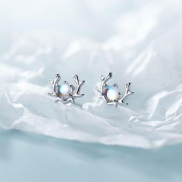 sterling silver korean fashion aurora synthetic opal antler stud earrings for women lady daughter jewelry, Golden;silver
sterling silver korean fashion aurora synthetic opal antler stud earrings for women lady daughter jewelry, Golden;silver