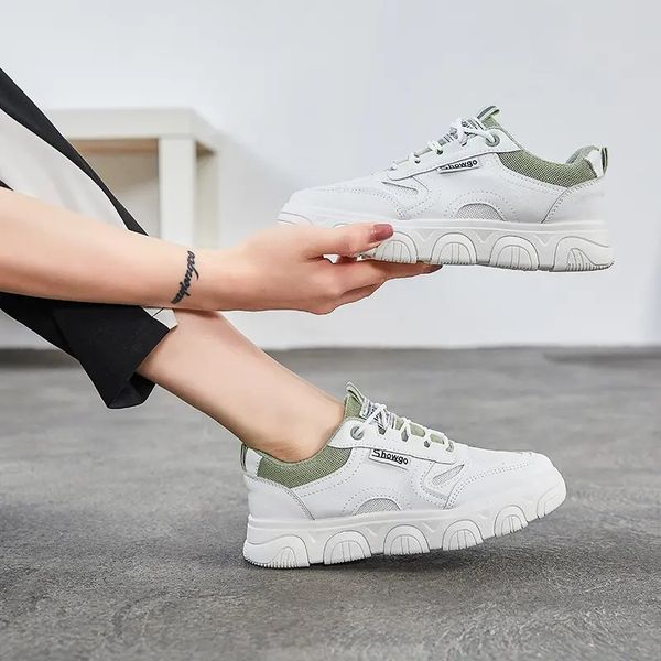 2021 designer running shoes for women triple white green pink fashion womens trainers breathable outdoor sports sneakers size 35-40 15, White;red
2021 designer running shoes for women triple white green pink fashion womens trainers breathable outdoor sports sneakers size 35-40 15, White;red