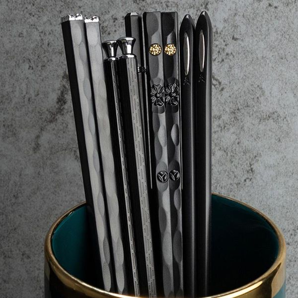 chopsticks 5 pairs/set japanese chinese stainless steel reusable cooking sushi sticks to eat engraved non-slip kitchen tableware
chopsticks 5 pairs/set japanese chinese stainless steel reusable cooking sushi sticks to eat engraved non-slip kitchen tableware