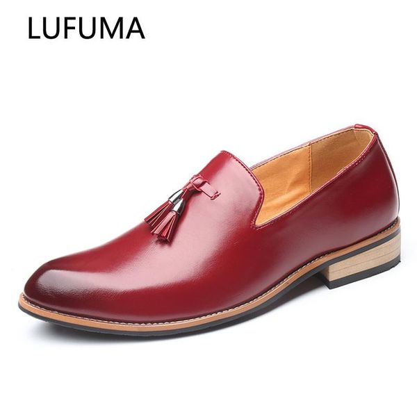 dress shoes pu pointed toe business brogue men casual soft rubber breathable wedding zapatos hombre, Black 
dress shoes pu pointed toe business brogue men casual soft rubber breathable wedding zapatos hombre, Black