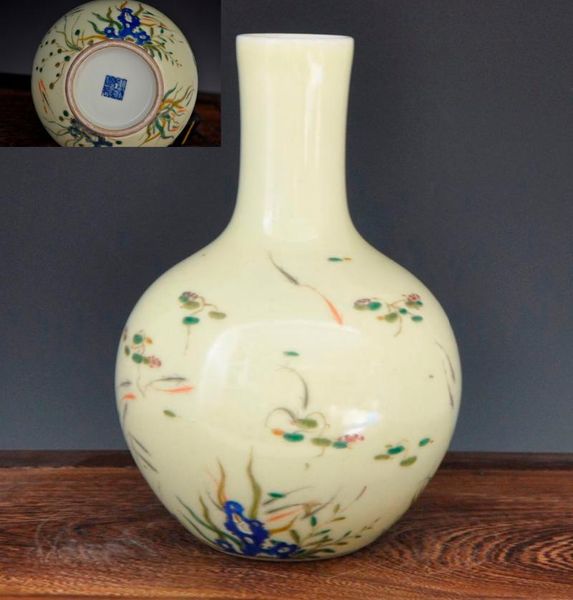 vases only existing copy chinese antique porcelain hand painted vase with qing qianlong mark
vases only existing copy chinese antique porcelain hand painted vase with qing qianlong mark