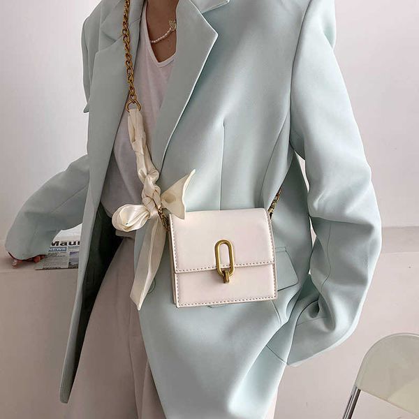 advanced chain 2021 sweet silk scarf single shoulder small square trendy msenger bag
advanced chain 2021 sweet silk scarf single shoulder small square trendy msenger bag