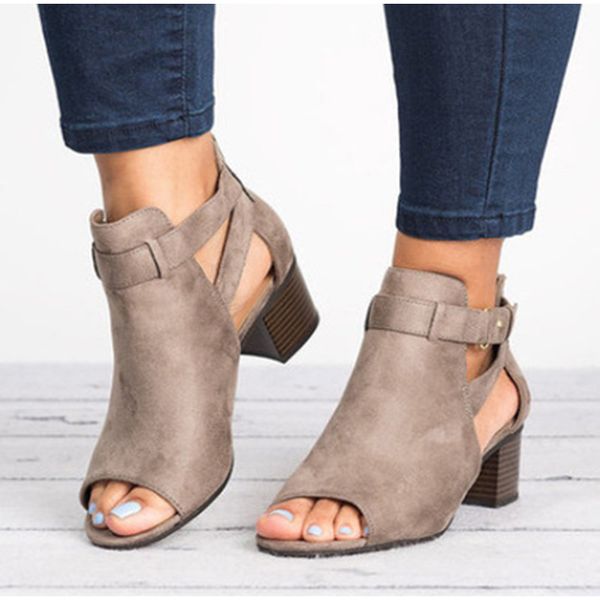 woman sandals 2021 summer fashion gladiator square heel pumps high heels buckle strap female solid color sandals plus size 34-43, Black
woman sandals 2021 summer fashion gladiator square heel pumps high heels buckle strap female solid color sandals plus size 34-43, Black