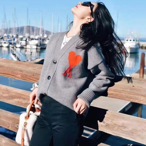 women's knits & tees 2021 ladies cardigans streetwear long sleeve knitted sweater women korean fashion heart print oversize coat single, White
women's knits & tees 2021 ladies cardigans streetwear long sleeve knitted sweater women korean fashion heart print oversize coat single, White