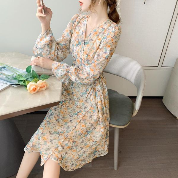 casual dresses women vintage long sleeve v-neck dress spring autumn floral chiffon beach midi 2021 bodycon elegant party vestido, Black;gray
casual dresses women vintage long sleeve v-neck dress spring autumn floral chiffon beach midi 2021 bodycon elegant party vestido, Black;gray